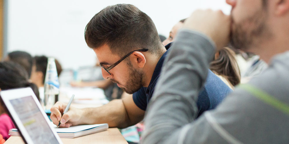 Students studying at Caribbean Medical School