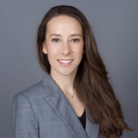 Headshot of Devon Thomas, MD