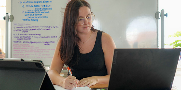 SGU student studying