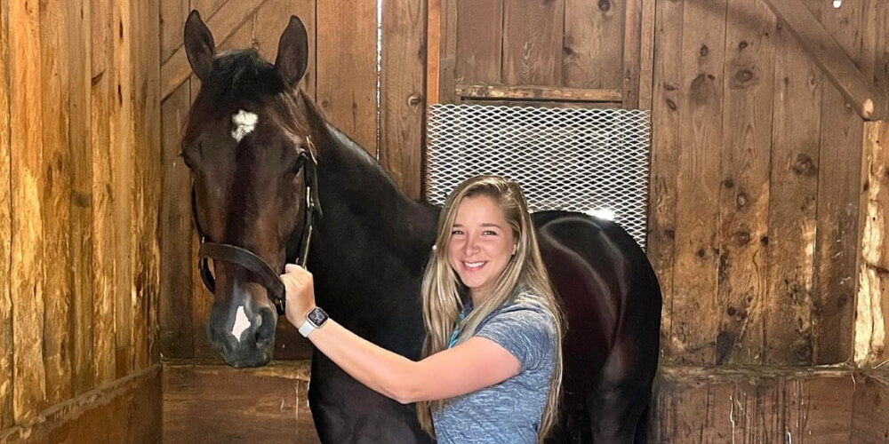 Adrianna Cuesta Amado, DVM ’21