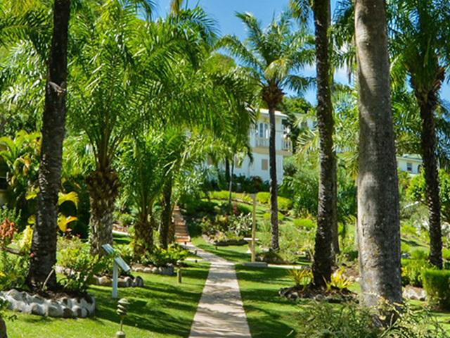 Blue Horizons Garden Resort